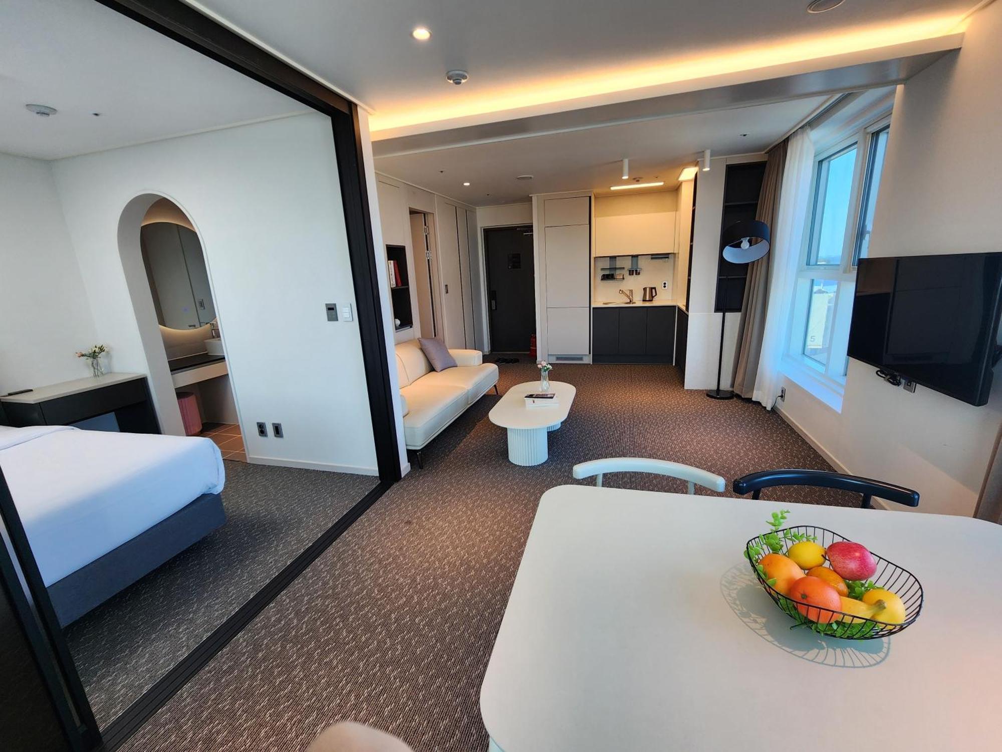 Sota Suite Yangyang Granbay Экстерьер фото